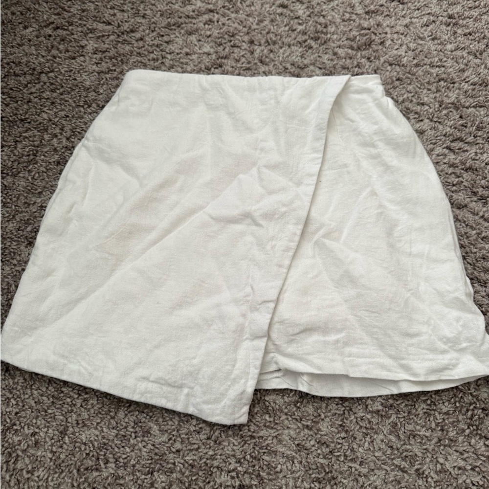 Abercrombie & Fitch White Garment